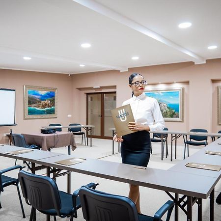 Hotel Villa Magus Kladnitsa Dış mekan fotoğraf