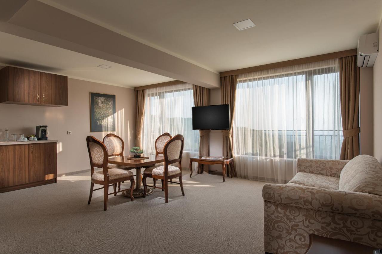 Hotel Villa Magus Kladnitsa Dış mekan fotoğraf